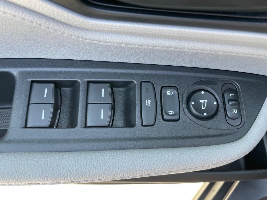 used 2023 Honda Odyssey car, priced at $33,213