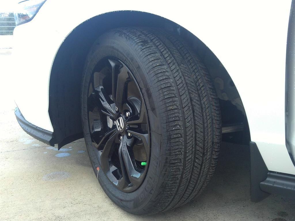 new 2025 Honda Accord car, priced at $32,086