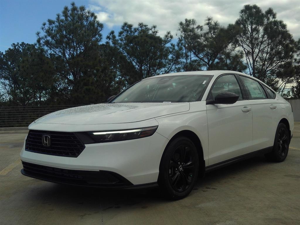 new 2025 Honda Accord car, priced at $32,086