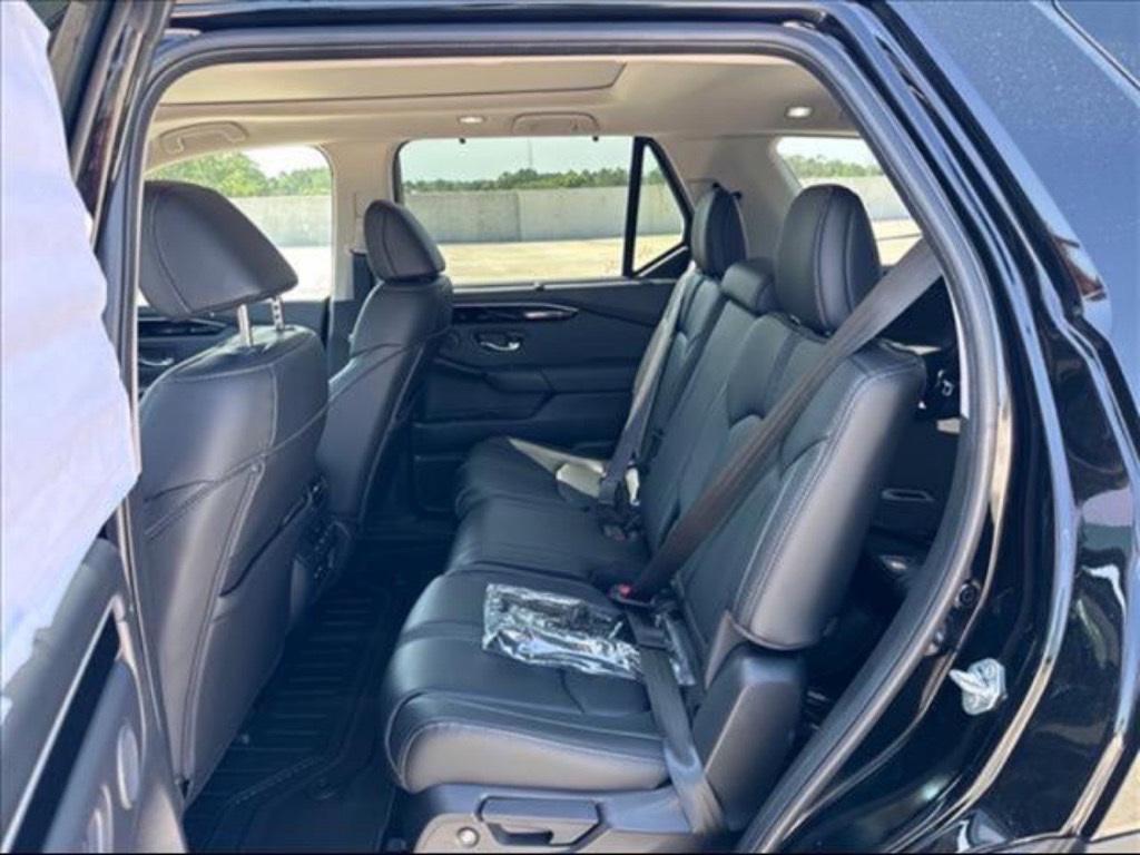 new 2025 Honda Pilot car, priced at $47,499