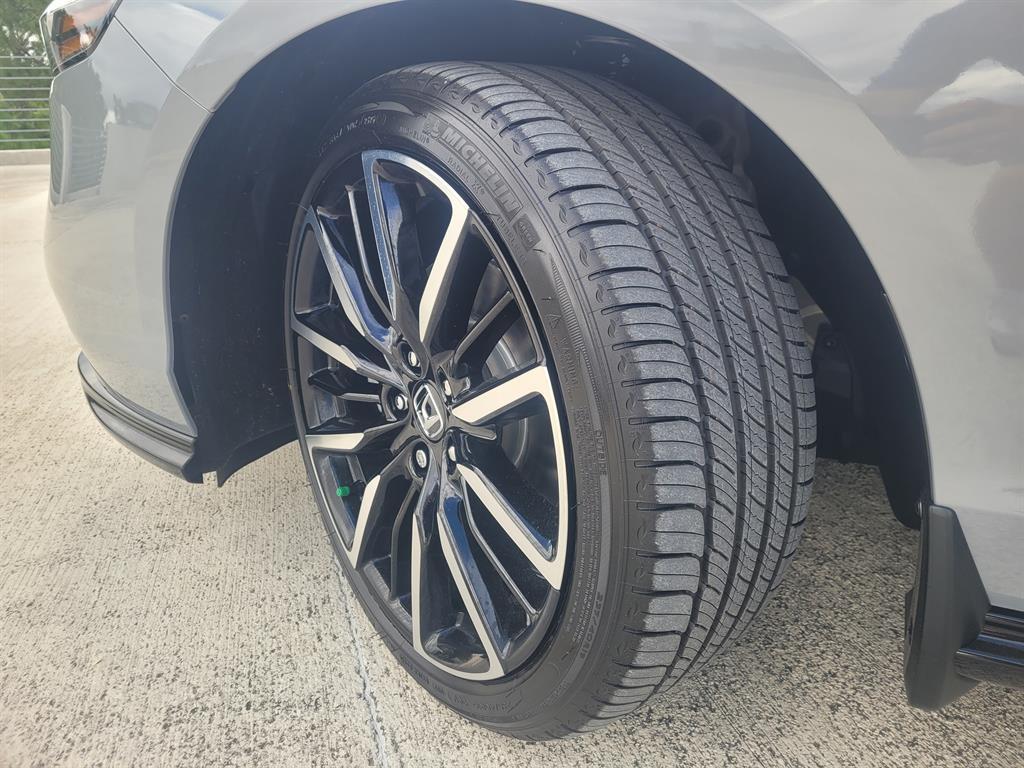 new 2025 Honda Accord Hybrid car, priced at $38,830