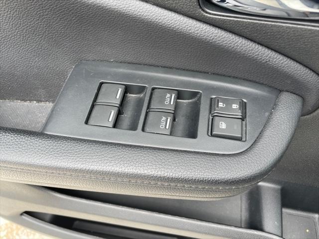 used 2022 Honda Pilot car, priced at $31,040