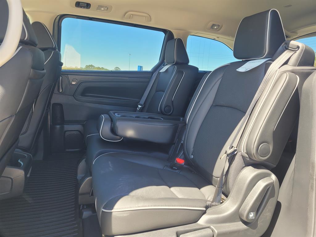 new 2026 Honda Odyssey car, priced at $55,280