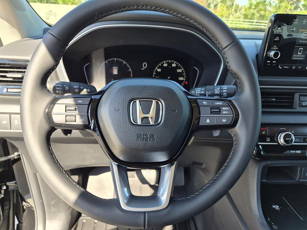 new 2025 Honda Pilot car, priced at $43,919