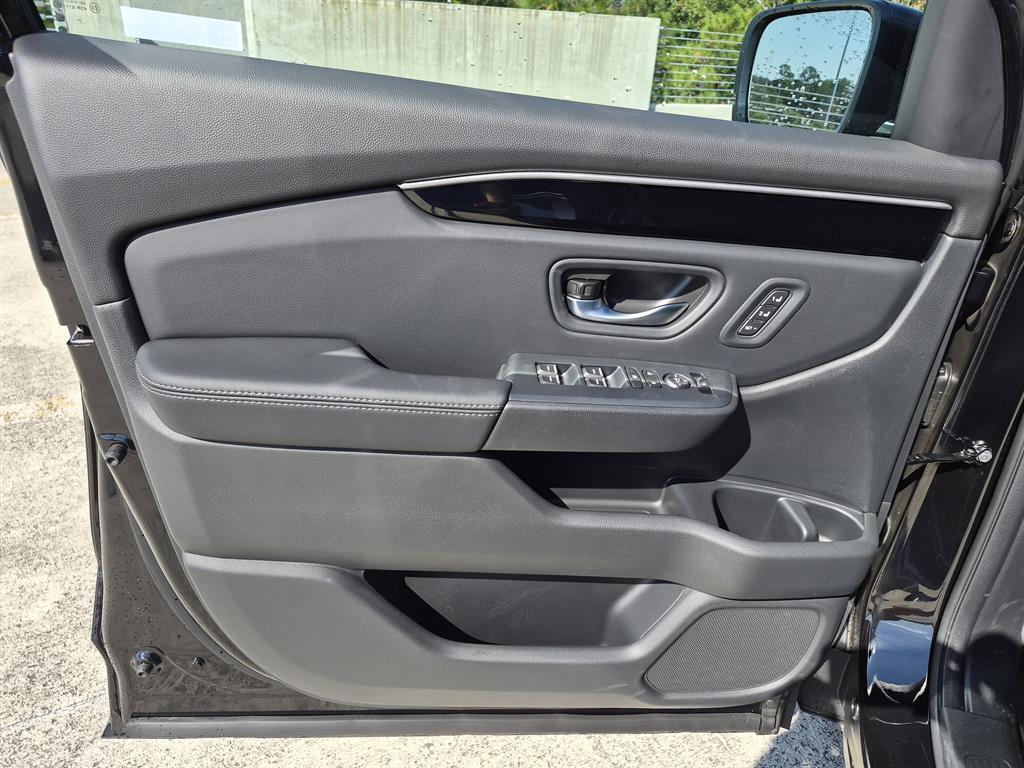 new 2025 Honda Pilot car, priced at $43,919