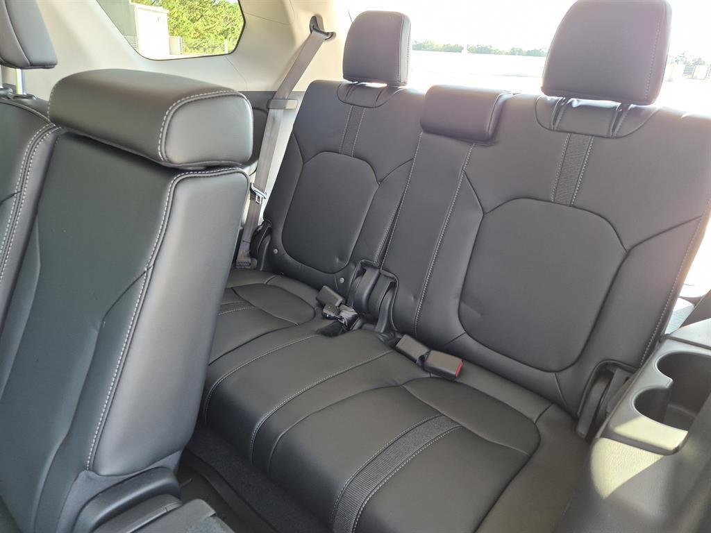 new 2025 Honda Pilot car, priced at $43,919