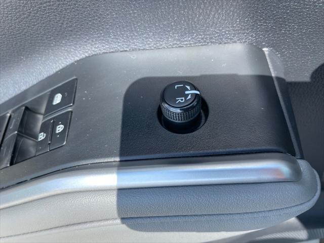 used 2023 Toyota Highlander Hybrid car, priced at $34,450