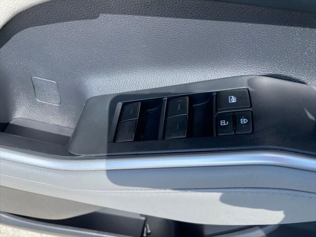 used 2023 Toyota Highlander Hybrid car, priced at $34,450