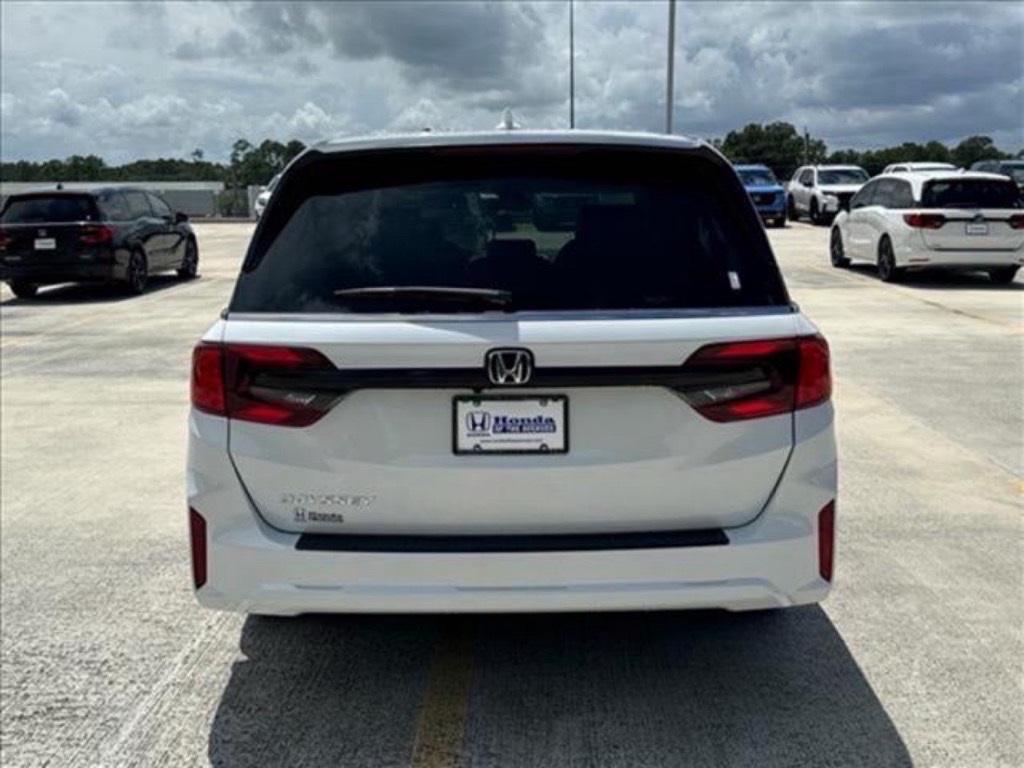new 2026 Honda Odyssey car, priced at $46,240