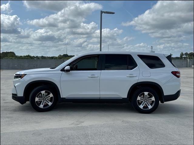 new 2025 Honda Pilot car, priced at $43,155