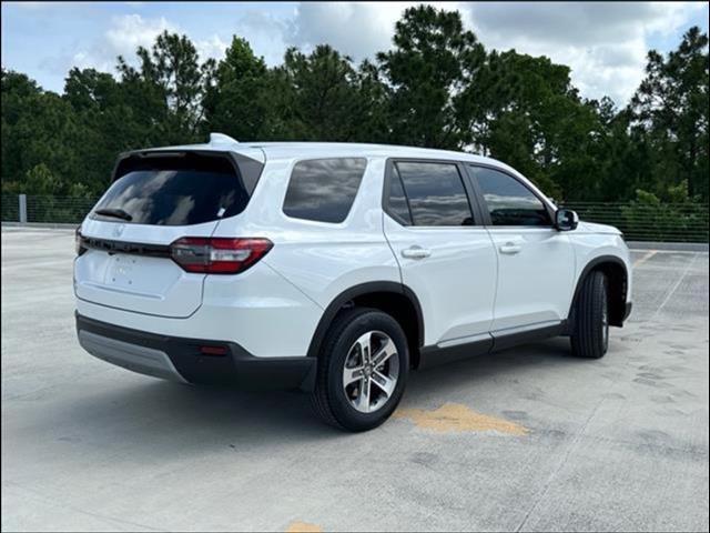 new 2025 Honda Pilot car, priced at $43,155