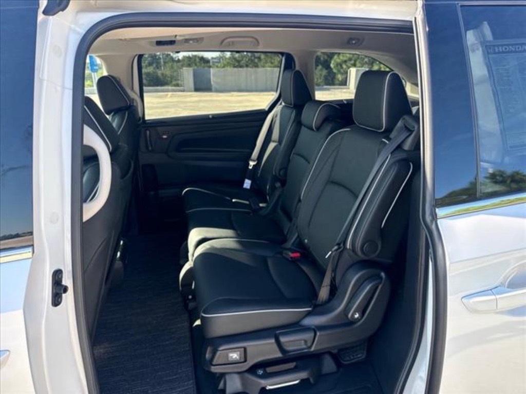 new 2026 Honda Odyssey car, priced at $55,140