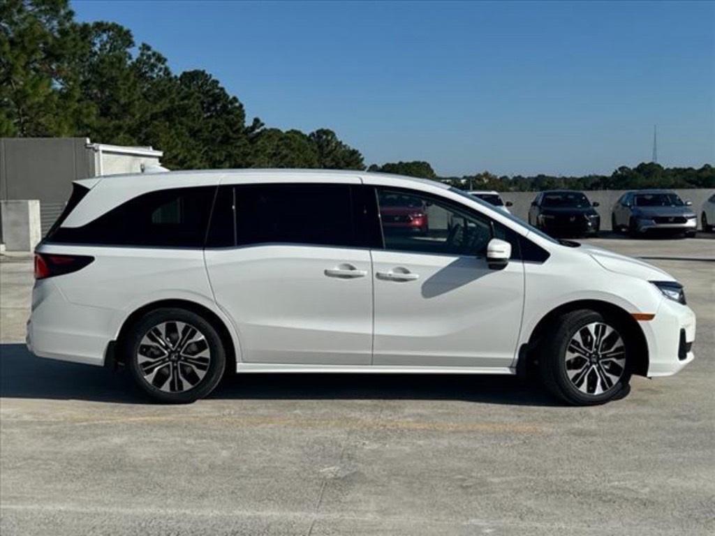new 2026 Honda Odyssey car, priced at $55,140