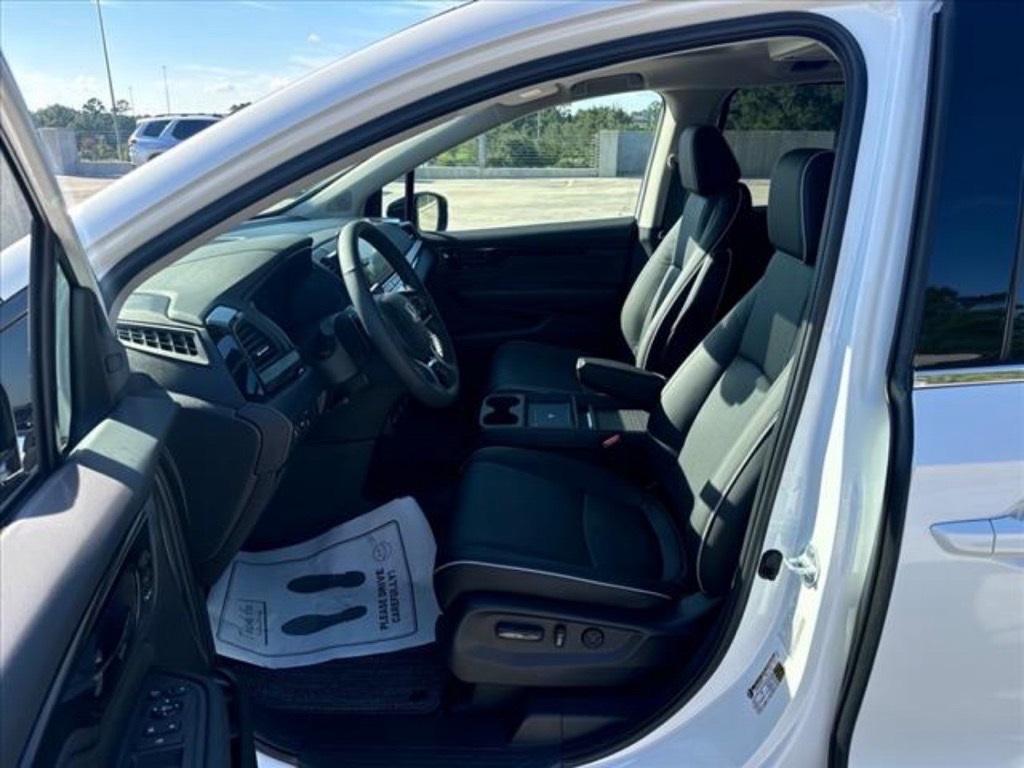 new 2026 Honda Odyssey car, priced at $55,140