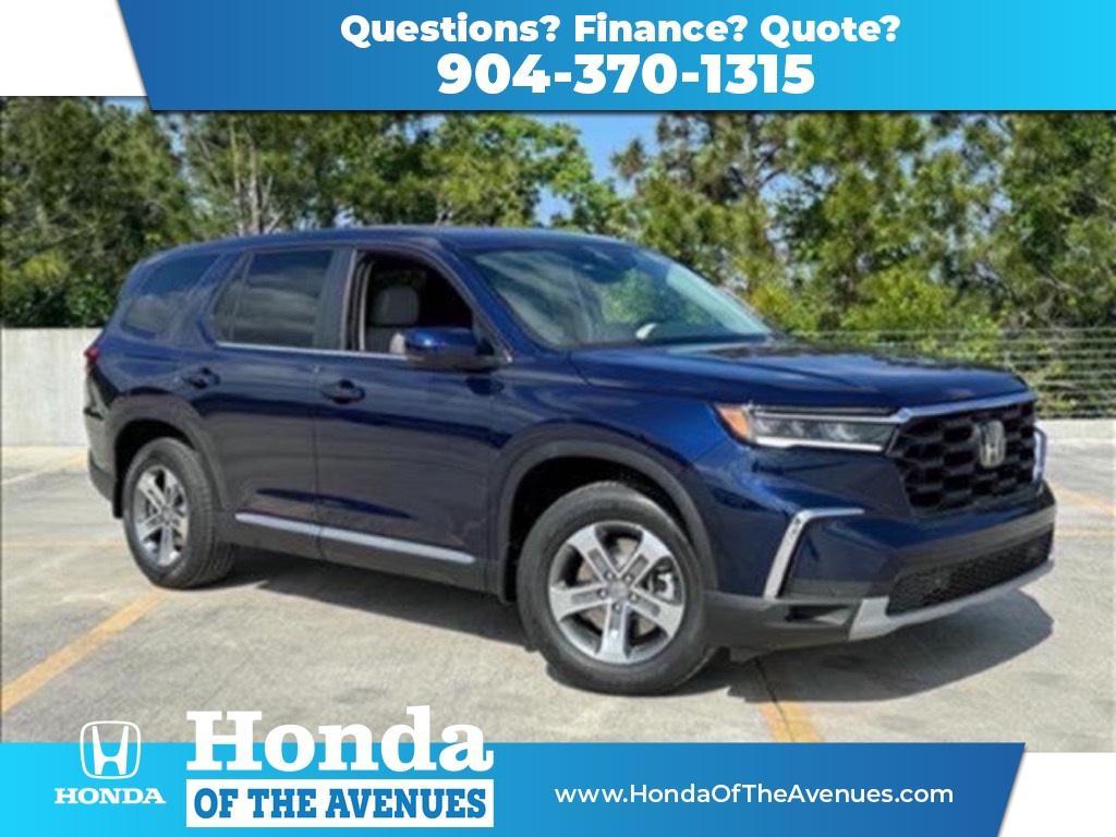 new 2025 Honda Pilot car, priced at $43,056