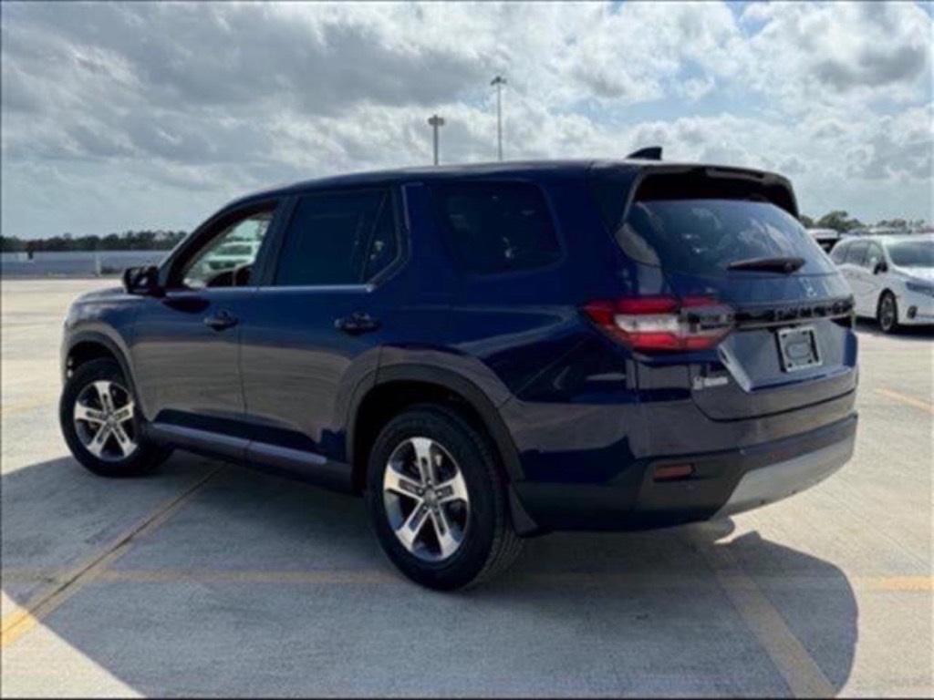 new 2025 Honda Pilot car, priced at $43,056
