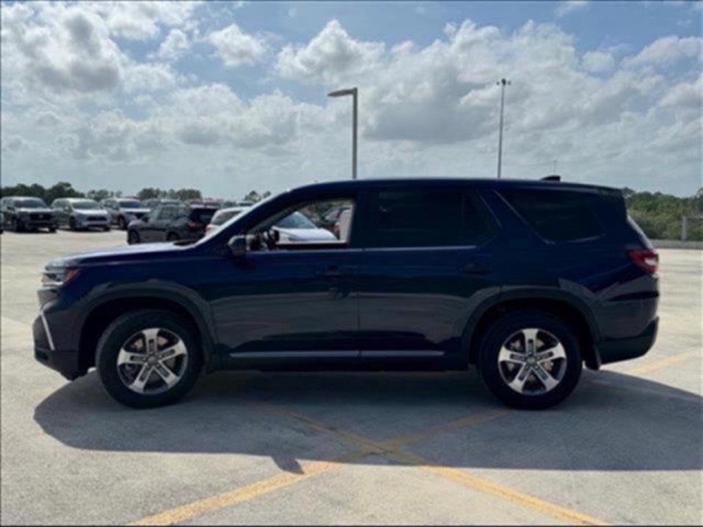 new 2025 Honda Pilot car, priced at $43,056
