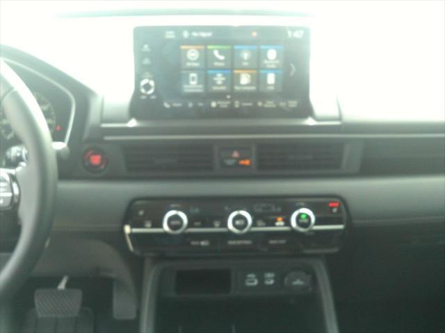 new 2025 Honda Pilot car, priced at $42,480