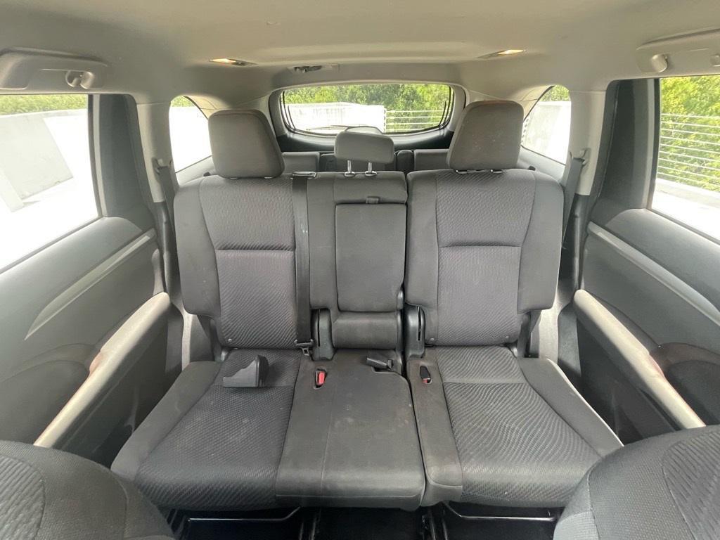 used 2014 Toyota Highlander car, priced at $12,998
