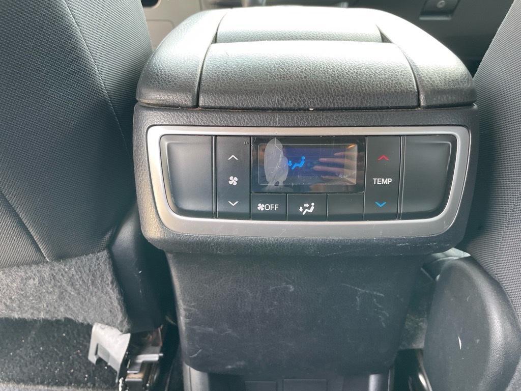 used 2014 Toyota Highlander car, priced at $12,998