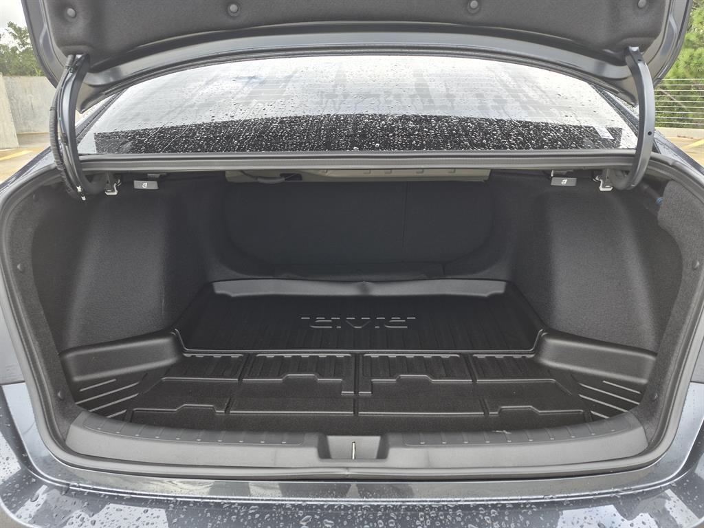 new 2026 Honda Civic Hybrid car, priced at $32,038