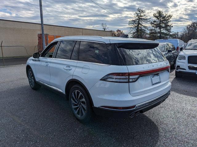 new 2025 Lincoln Aviator car, priced at $61,272