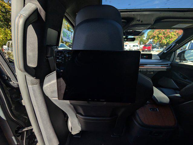 new 2025 Lincoln Navigator car, priced at $121,835