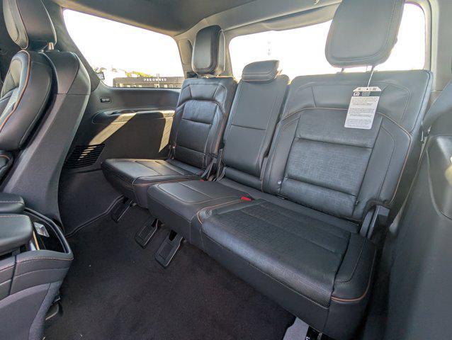 new 2025 Lincoln Navigator car, priced at $121,835