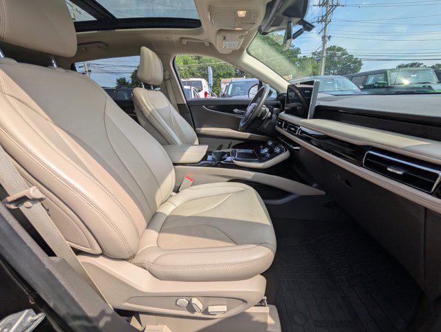 used 2022 Lincoln Nautilus car, priced at $33,000
