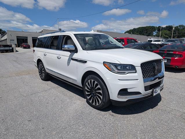 used 2022 Lincoln Navigator car, priced at $79,000