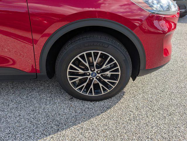 used 2022 Ford Escape car, priced at $21,500