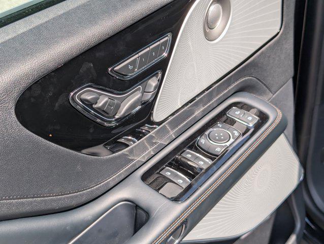 new 2025 Lincoln Aviator car, priced at $75,562