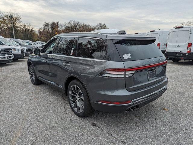 new 2025 Lincoln Aviator car, priced at $70,325