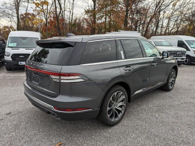 new 2025 Lincoln Aviator car, priced at $70,325