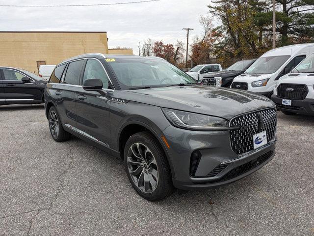 new 2025 Lincoln Aviator car, priced at $70,325