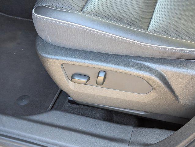 used 2022 Buick Envision car, priced at $24,000