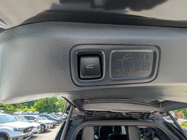 used 2022 Ford Expedition Max car, priced at $59,000