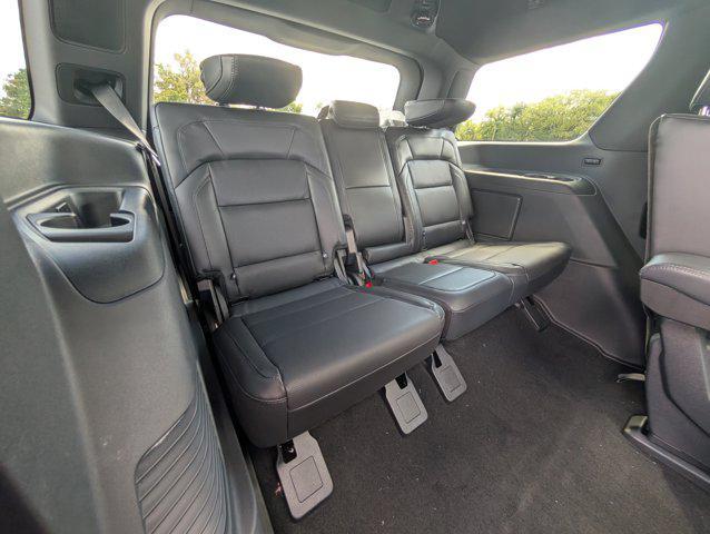 new 2025 Lincoln Navigator car, priced at $103,522