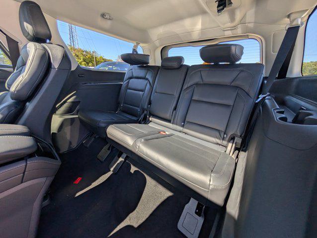 new 2025 Lincoln Navigator car, priced at $104,952