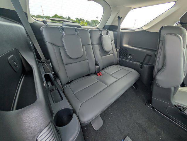 new 2025 Ford Explorer car, priced at $45,637