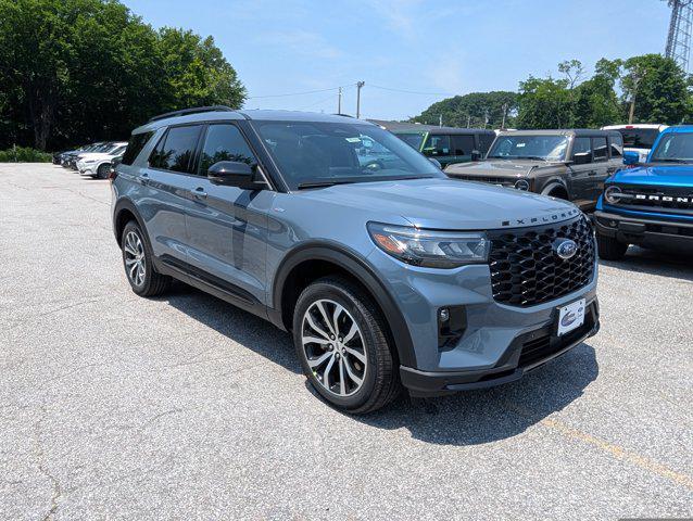 new 2025 Ford Explorer car, priced at $45,738