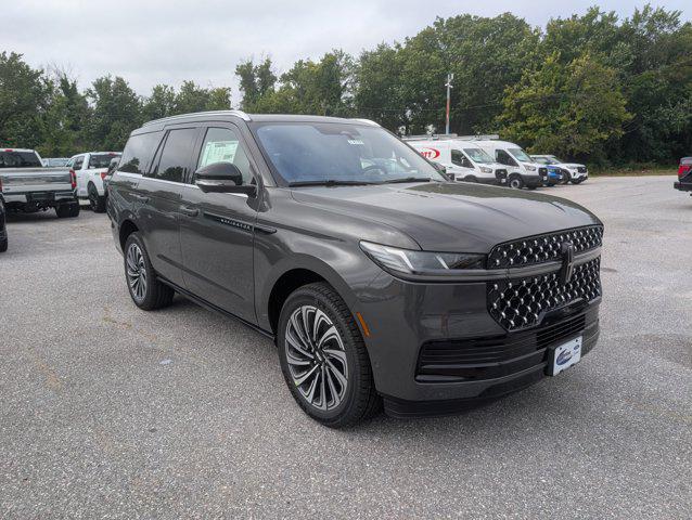 new 2025 Lincoln Navigator car, priced at $121,435