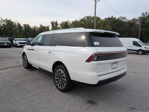 new 2025 Lincoln Navigator car, priced at $123,585