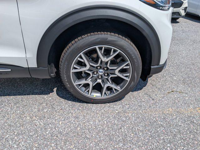 new 2025 Ford Explorer car, priced at $59,683