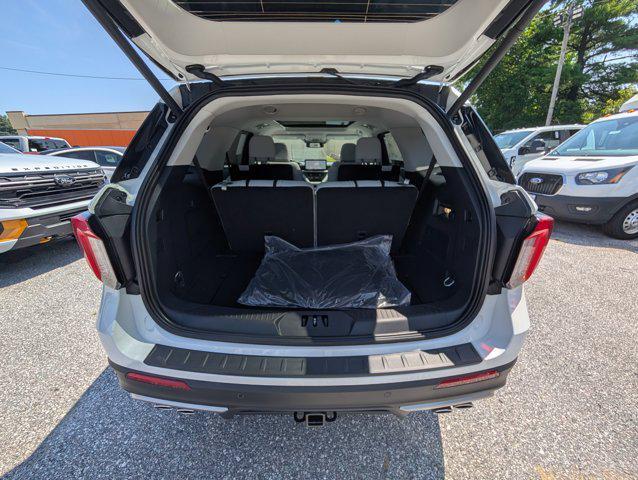 new 2025 Ford Explorer car, priced at $59,683