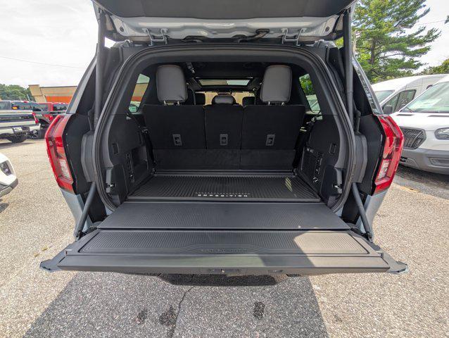 new 2025 Ford Expedition car, priced at $83,300