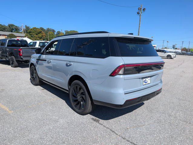 new 2025 Lincoln Navigator car, priced at $106,162