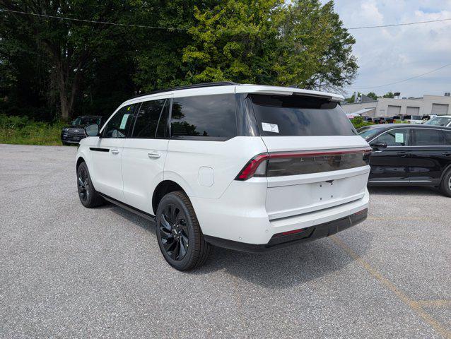 new 2025 Lincoln Navigator car, priced at $110,185