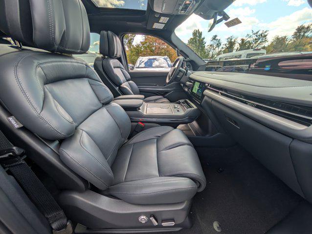 new 2025 Lincoln Navigator car, priced at $108,312