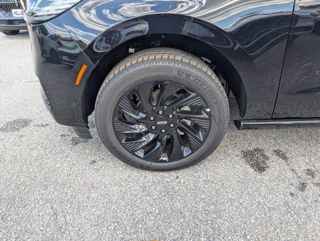 new 2025 Lincoln Navigator car, priced at $108,312